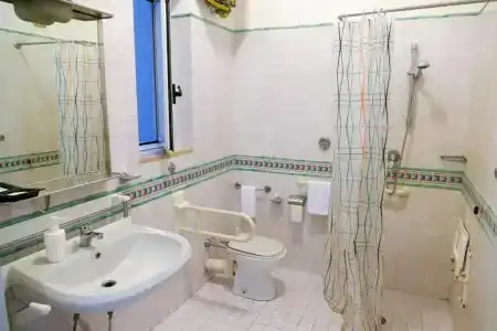 Visa Residence - 122