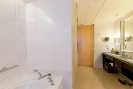Shangri-La Nanjing - 28