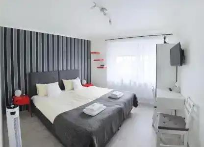 7th Room - 23