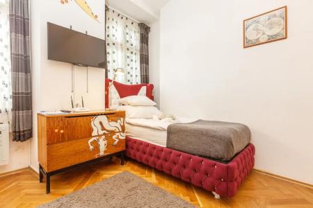 Prague Siesta - 202