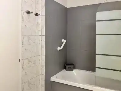 Lugano Center GuestHouse - 54