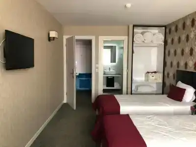 Era Palace - 26