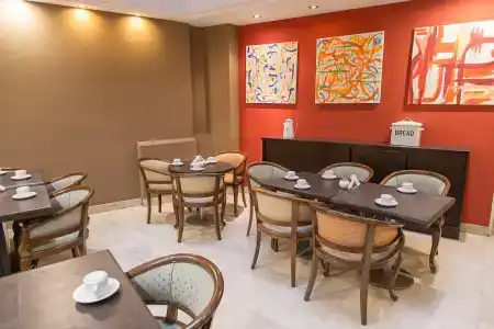 Reconquista Plaza - 18