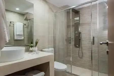 Bluebell Luxury Suites - 129
