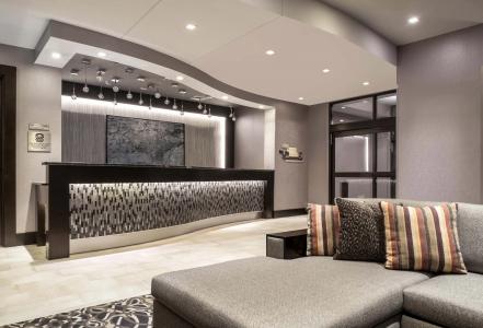 Fairfield Inn & Suites by Marriott Boston - 1