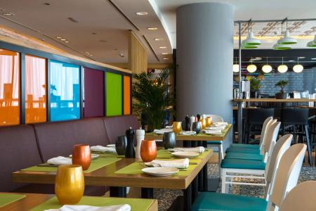 Park Inn by Radisson Dubai Motor City - 22
