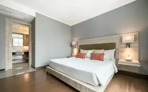 Adelphi Suites Bangkok - Sha Extra Plus - 109