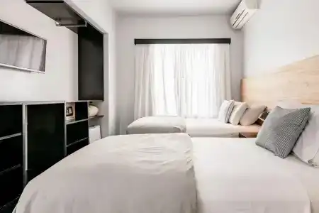 5411 Soho - 44