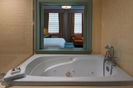 Icon, Autograph Collection - 13