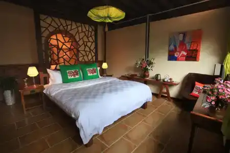 Lijiang Dawn Song Small Luxury - 6