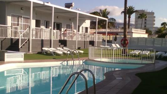 Starboys Gay Resort - Gay Men Only - 13