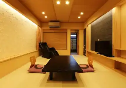 Arima Royal - 2