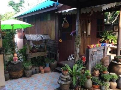 Baan Chompoo Homestay - 49