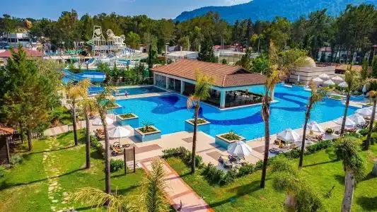 Champion Holiday Village - 18