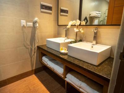 Weston Suites - 49