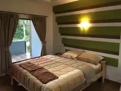 The Shark Resort - 9