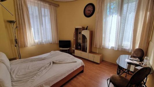 The English Guest House - 41