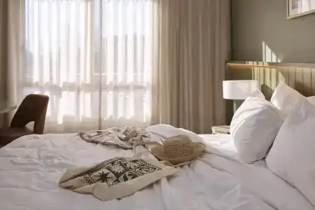 Rydges - 38