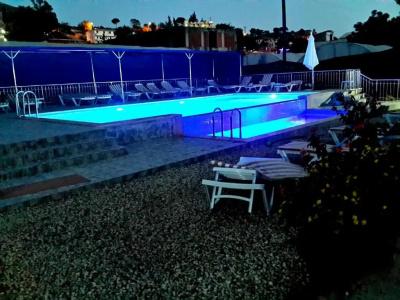 Rose Pension - 55