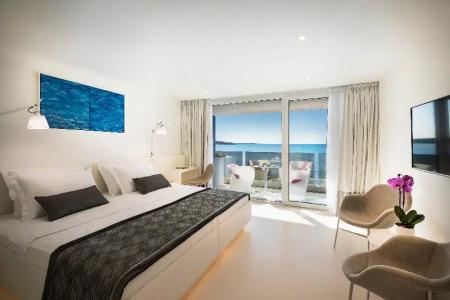 Rivalmare Boutique - 43