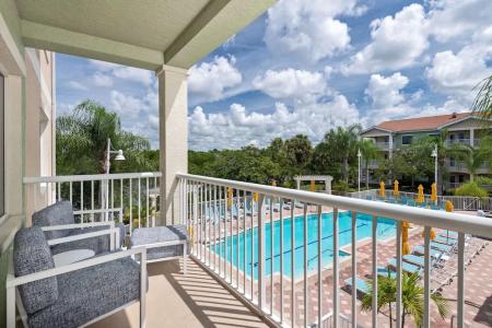 DoubleTree Suites by Hilton - 167