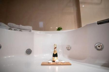 Anastazia Luxury Suites & Spa - 102