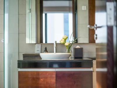 Hyatt Regency West Hanoi - 68