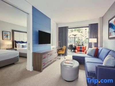 The Waterfront Beach Resort, A Hilton - 211