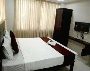 Treebo Trend Rithikha Inn Crest Ashok Nagar - 2