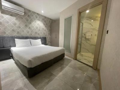 Le Luxe Suites & Spa - 3