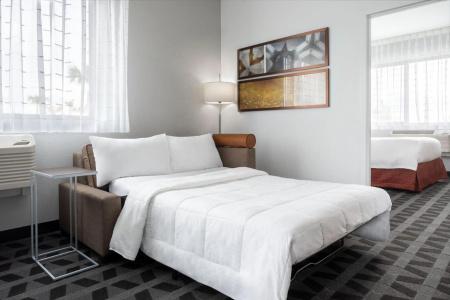 Fairfield Inn & Suites by Marriott - 6