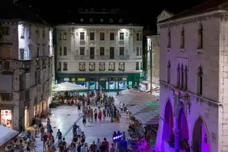 Piazza Heritage - 11