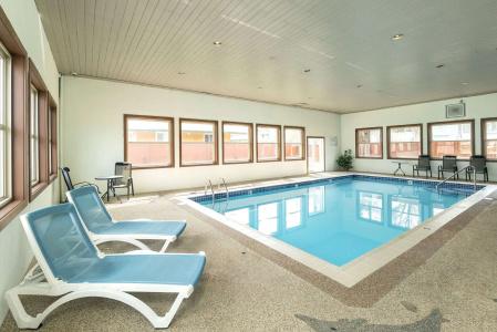 Quality Inn & Suites - 17