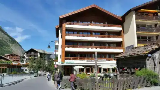 Parnass - 9