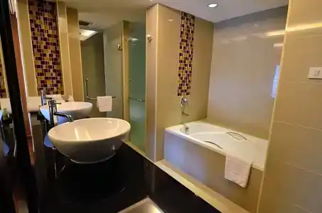 Chiangmai Grandview & Convention Center - Sha Extra Plus - 125