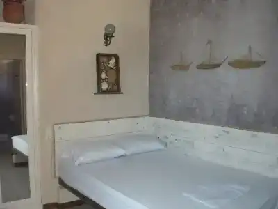 Anthippi - 121