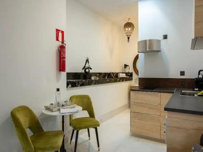 El Charco Suites - 37