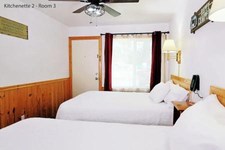 Park and Cabins - 345