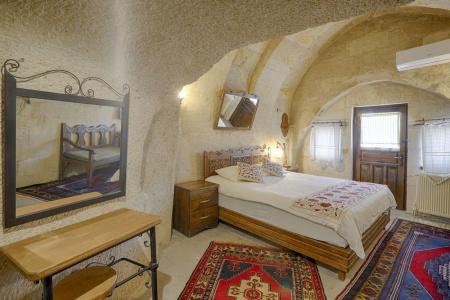 Tulip Cave Suites - 102