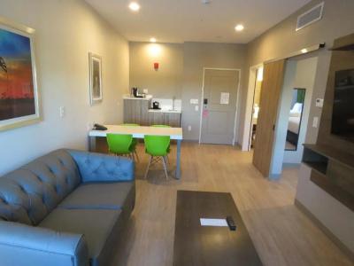 Wyndham Garden - 27