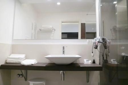 Riviera Luxury Suites - 62