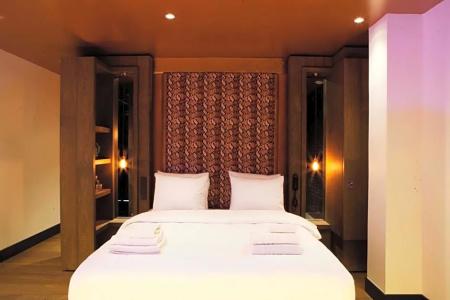Manzo's Suites - 13