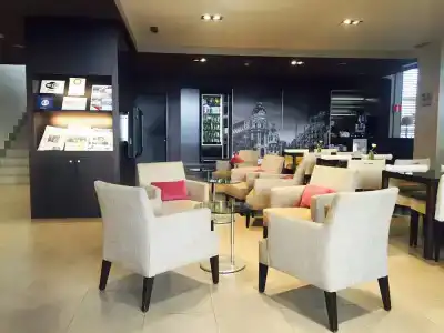 Suites Viena Plaza de España - 1