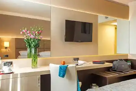 Ramada by Wyndham Sofia City Center - 33