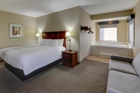 Barrington & Suites - 48