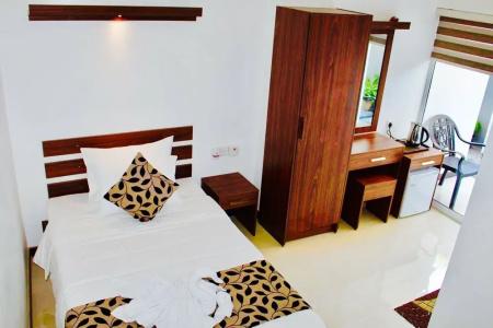 8+ Plus Motels - 37