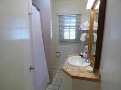 Briarwood Inn - 168