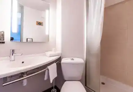 b&b hôTel Chambery La Cassine - 7
