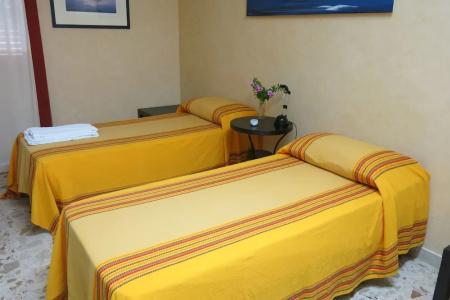 Mare Nostrum Petit Hôtel - 88