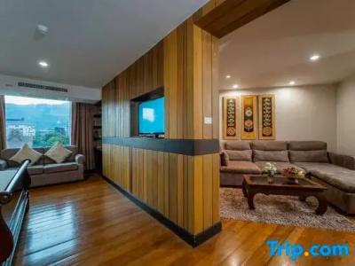 Khum Phucome -Sha Extra Plus - 216